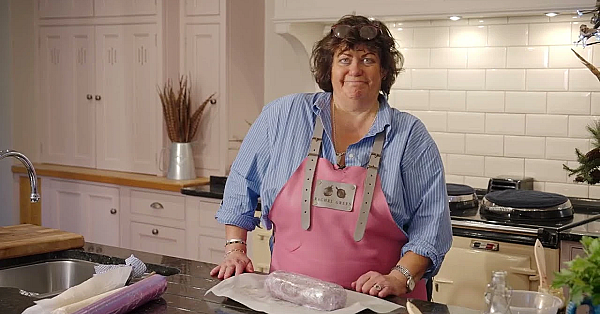 A Game Christmas With Rachel Green