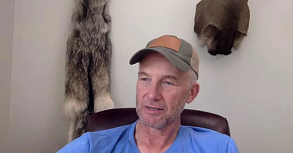 Mid-hunt (day Back In Town)  Live Stream