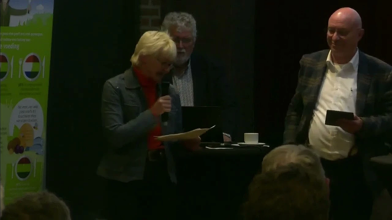 Groot Limburgs Faunadebat Over De Wolf