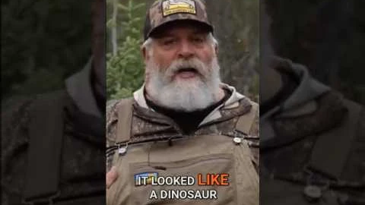 Brent Reaves hunts a huge Manitoba Moose!