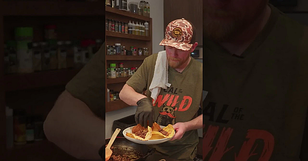 Mom, The Meatloaf! Things Got Heated In The Latest Episode Of Roasts. Watch Now!