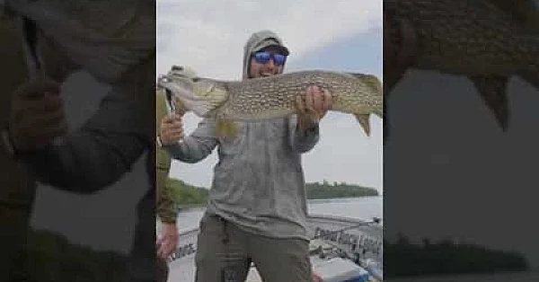 Jiggin' with Jordan and Yappy catch a 38" pike!