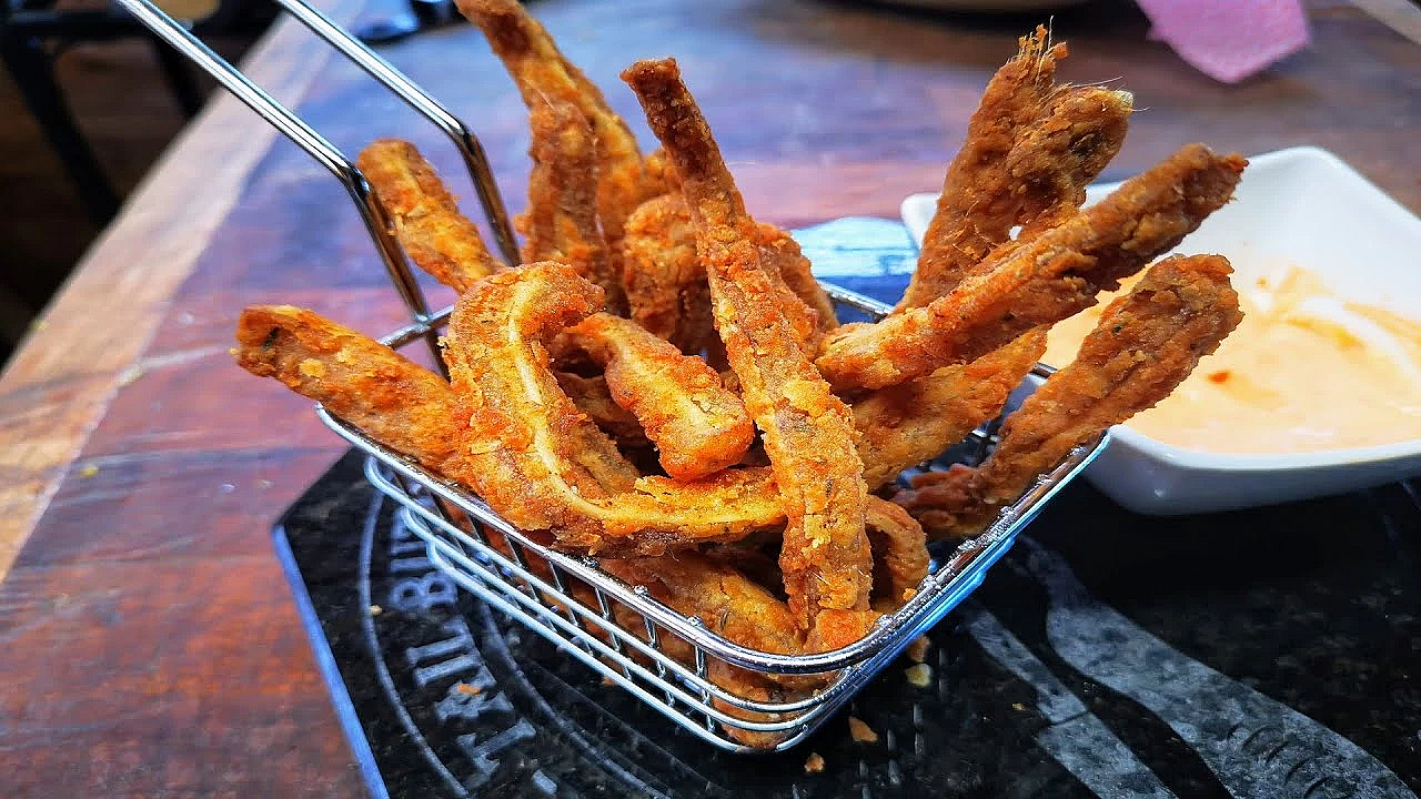 Southern Fried, Crispy Pigs Ears.  #srp #nosetotail #pigshead