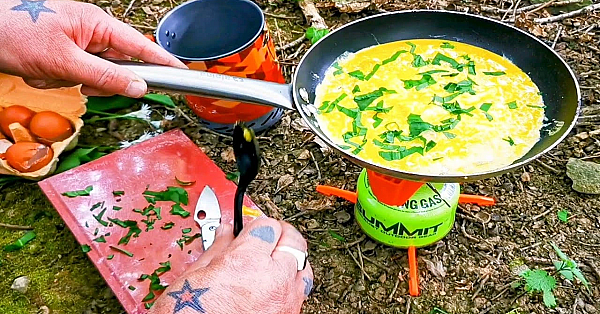 It's That Time Of Year Again! Wild Garlic, Eggs And Spring Sunshine. #wildgarlic #ramps #srp