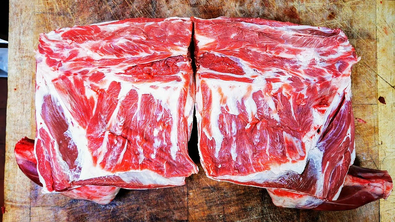 Fronts Of Lambs. How To Prepare Shoulders Of Lamb. Slow Roast Lamb Shoulder. #lamb