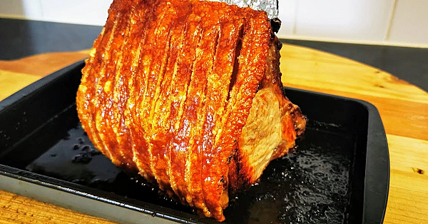 The Best Pork Crackling. Roasted Loin Of Pork On The Bone #srp #roastpork #porkcrackling