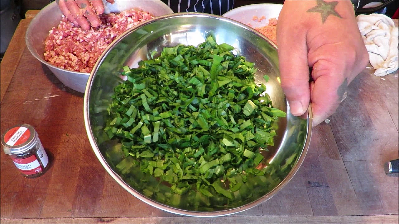Arrabiata Sausages... Pork, Tomato, Wild Garlic &amp; Chilli.  #srp #staysafe #sausages #sausagemaking