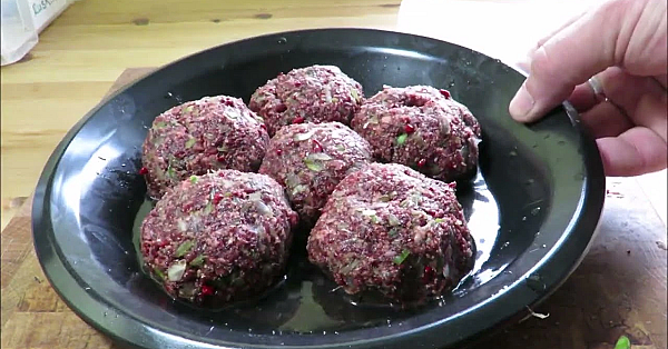 Here, Hare Here. Part 2. Hare Faggotts/savoury Ducks.  #srp #hare #harerecipe #traditionalfood