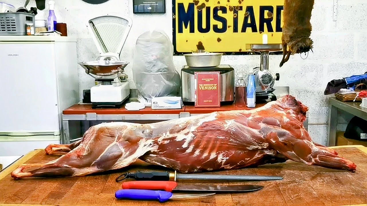 Venison Masterclass. Muntjac, The Invasive Species. Venison Processing. #srp