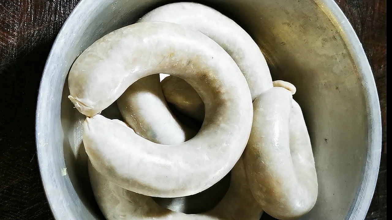 White Pudding. How Its Made. Making White Pudding. White Pigs Pudding. #srp #whitepudding