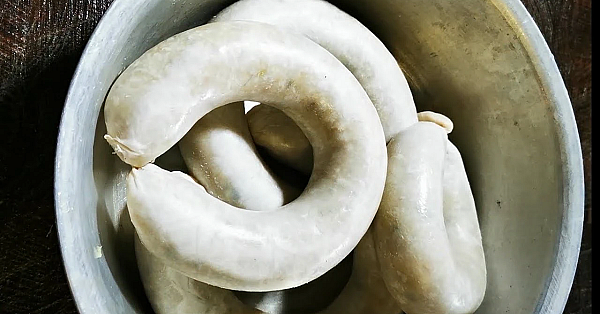 White Pudding. How Its Made. Making White Pudding. White Pigs Pudding. #srp #whitepudding