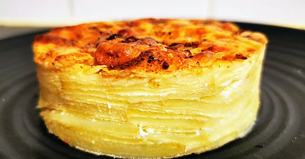 How To Make Dauphinoise Potatoes. Potato Gratin. Easy Dauphinoise Potatoes. Christmas Potatoes #srp