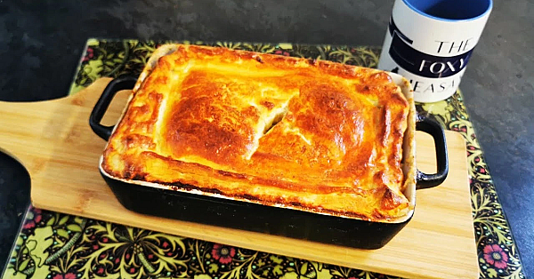 Leftovers. The Best, Chicken/turkey Leftovers Pie Recipe, With Leeks &amp; Mushrooms. #srp #leftover