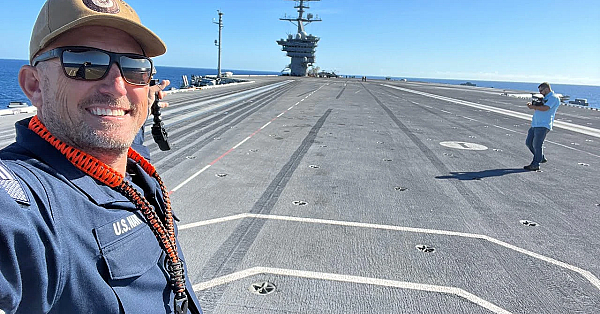 Life On An American Super Carrier! Uss George Washington (i Missed My Flight Off)