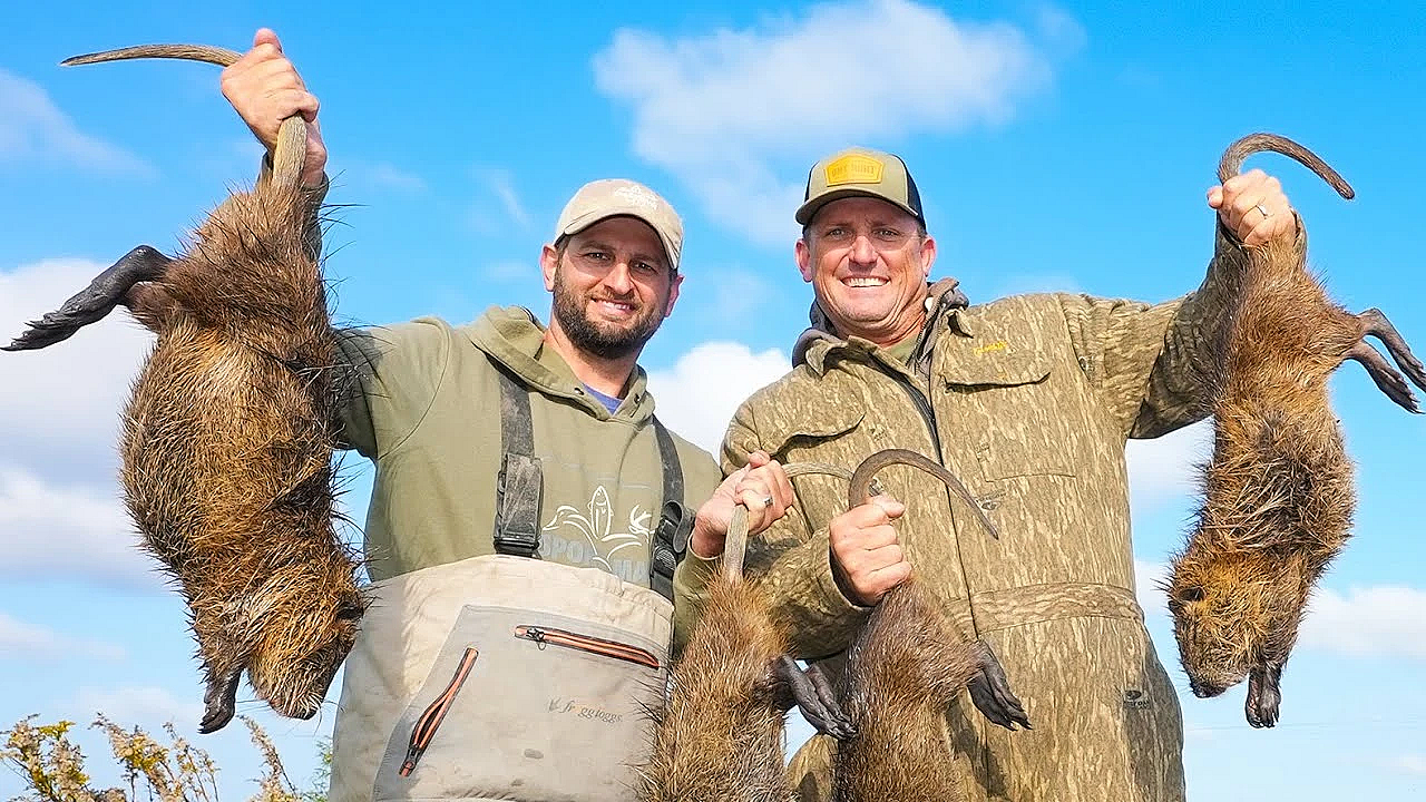Hunting Massive Marsh Rats From A Boat! {catch Clean Cook} Cajun Rat Rolls