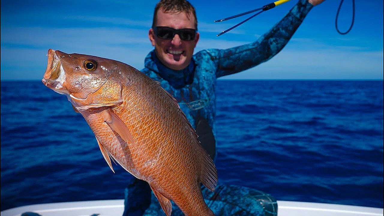 Spearing Monster Mango's With Primitive Paralyzer Pole-spear! {catch Clean Cook}