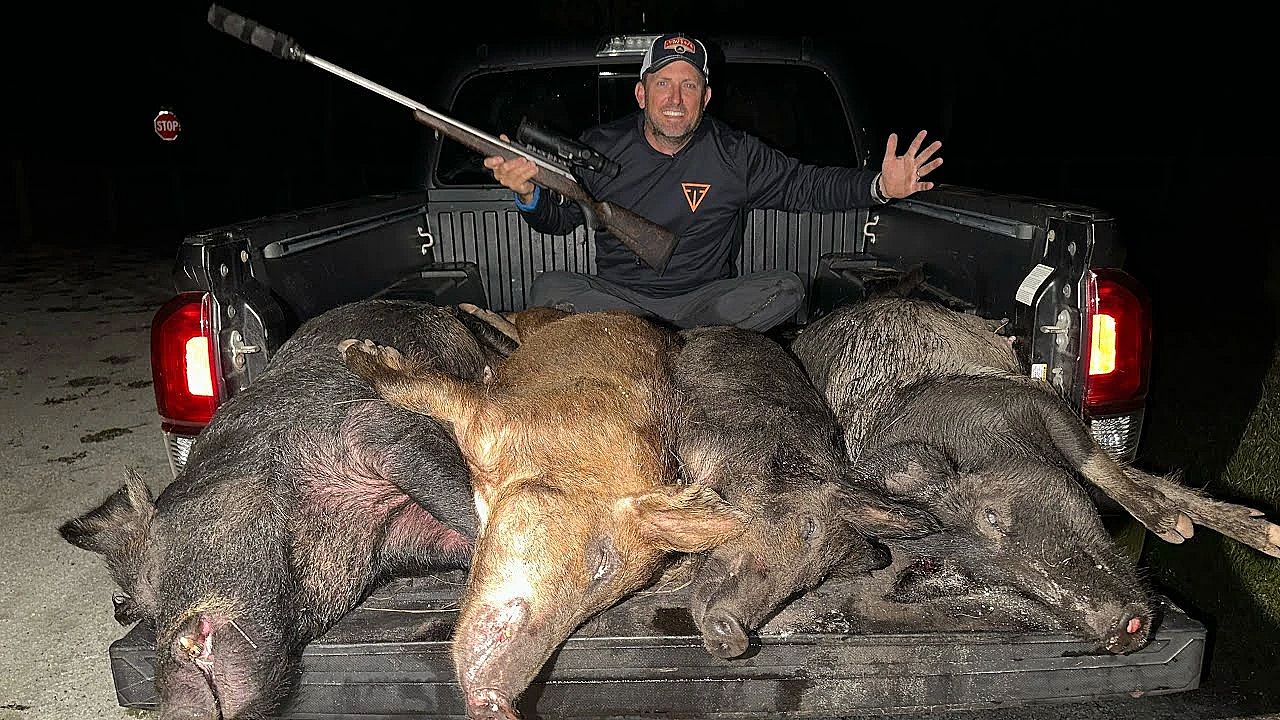 Giant Wild Hogs Are Destroying The Ranch! Hunting Late At Night With Thermal Optics!