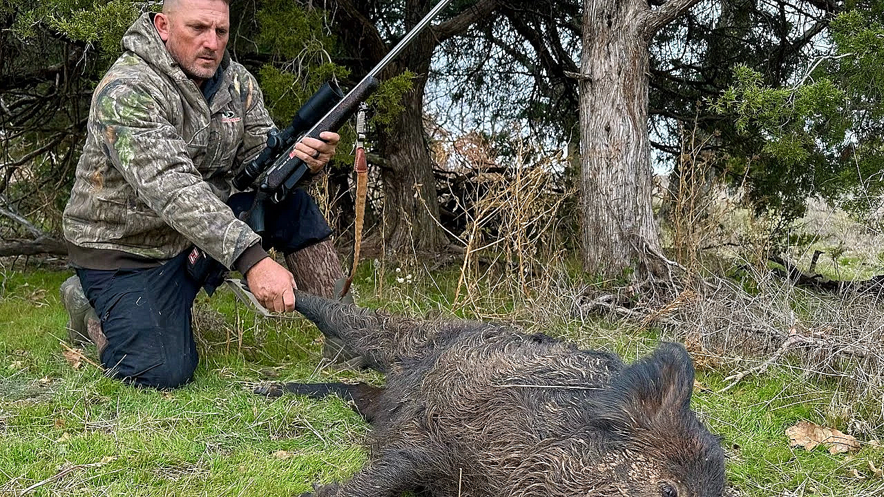 Ol' Ww! The Waterfowl Widow-maker! Hog And Duck Hunting In Oklahoma!