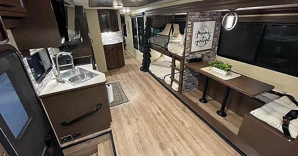 Sarah Completely Re-built Our Rv!!! Junk Yard To The Show-room!