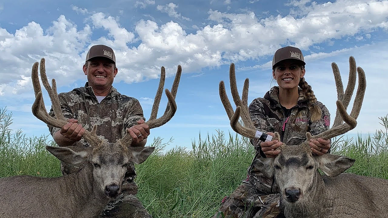 Monster Mule Deer Hunt!!! {catch Clean Cook} Rob &amp; Sarah!!!!