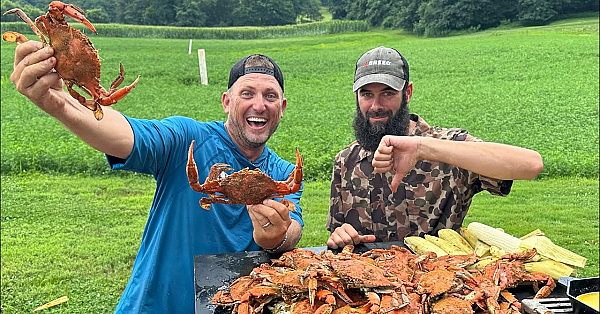 Maryland Steamed Crabs Vs Florida Boild Crabs! {catch Clean Cook} The Results Are Amazing!!!