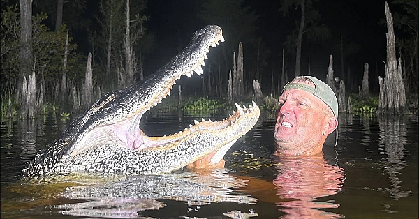 The Most Terrifying Gator Hunt! {Catch Clean Cook} 2026 Opening Weekend