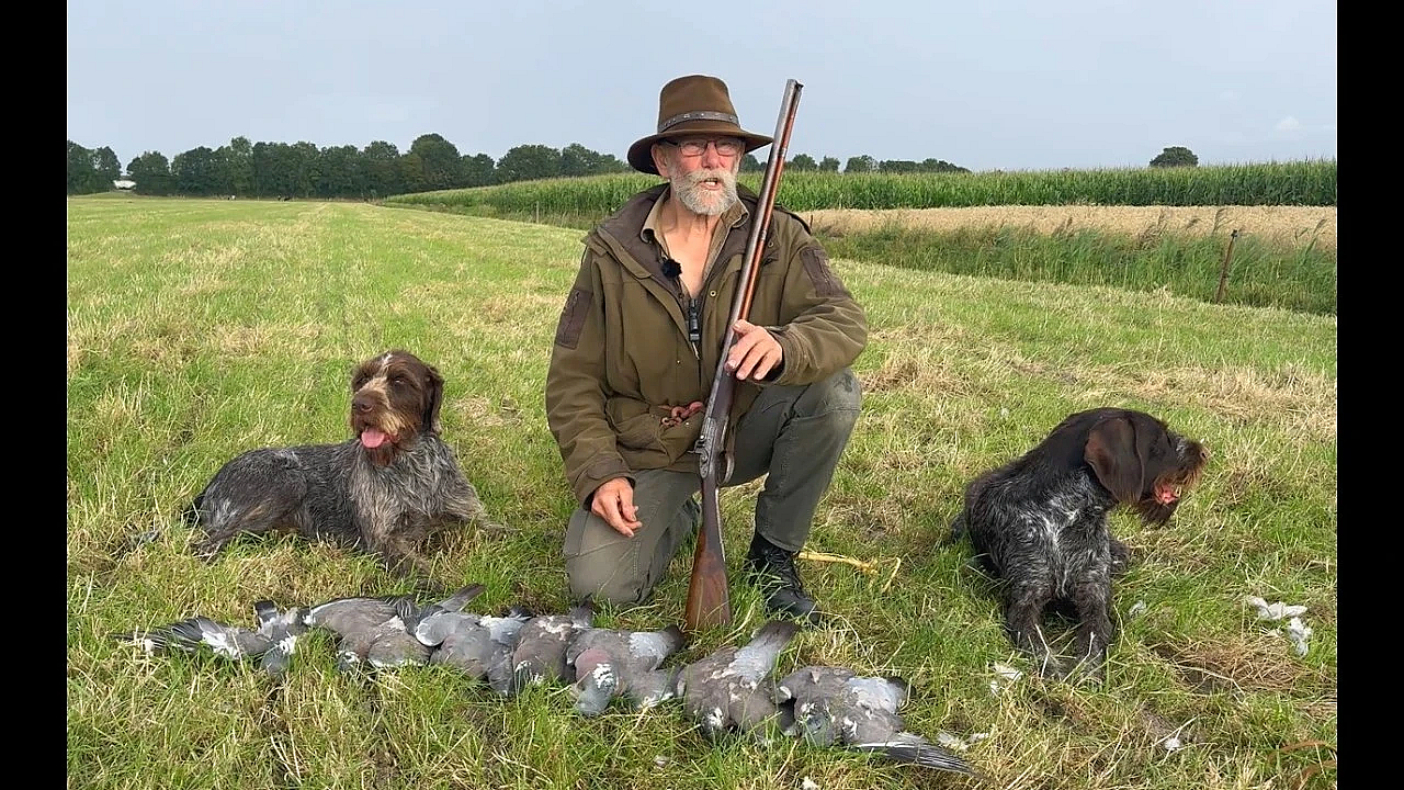 Jagen Met Eduard - Voorlader. Buskruit. Honden. Duiven.