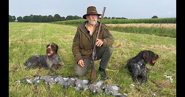 Jagen Met Eduard - Voorlader. Buskruit. Honden. Duiven.