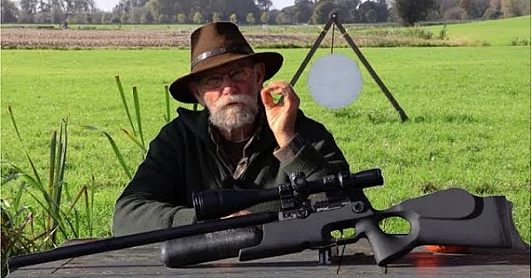 Jagen Met Eduard - Akelig Nauwkeurig Op 100m - 7.62 Fx Crown Mk. Ii Nieuwe Pcp Buks Inschieten