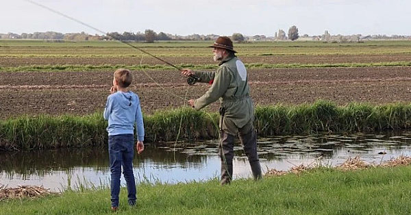 Jagen Met Eduard - Vliegvissen Op Snoek