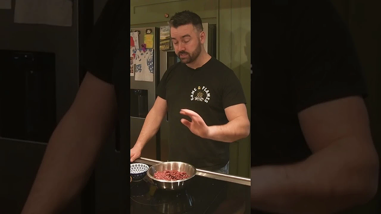 How To Make A Bbq Favourite, Jumbo-sized #venison Burgers