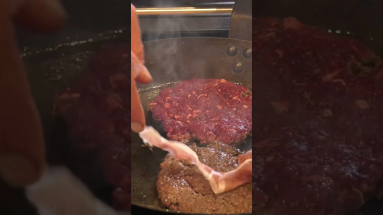 No-frills Fallow Burger: Hunt &amp; Cook. Subscribe To #fieldsportsbritain For More Recipes Like This!