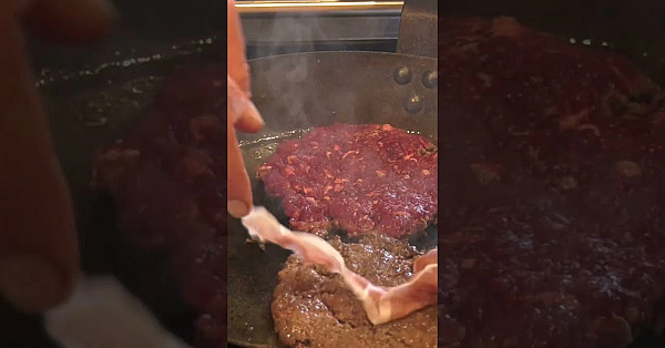 No-frills Fallow Burger: Hunt &amp; Cook. Subscribe To #fieldsportsbritain For More Recipes Like This!