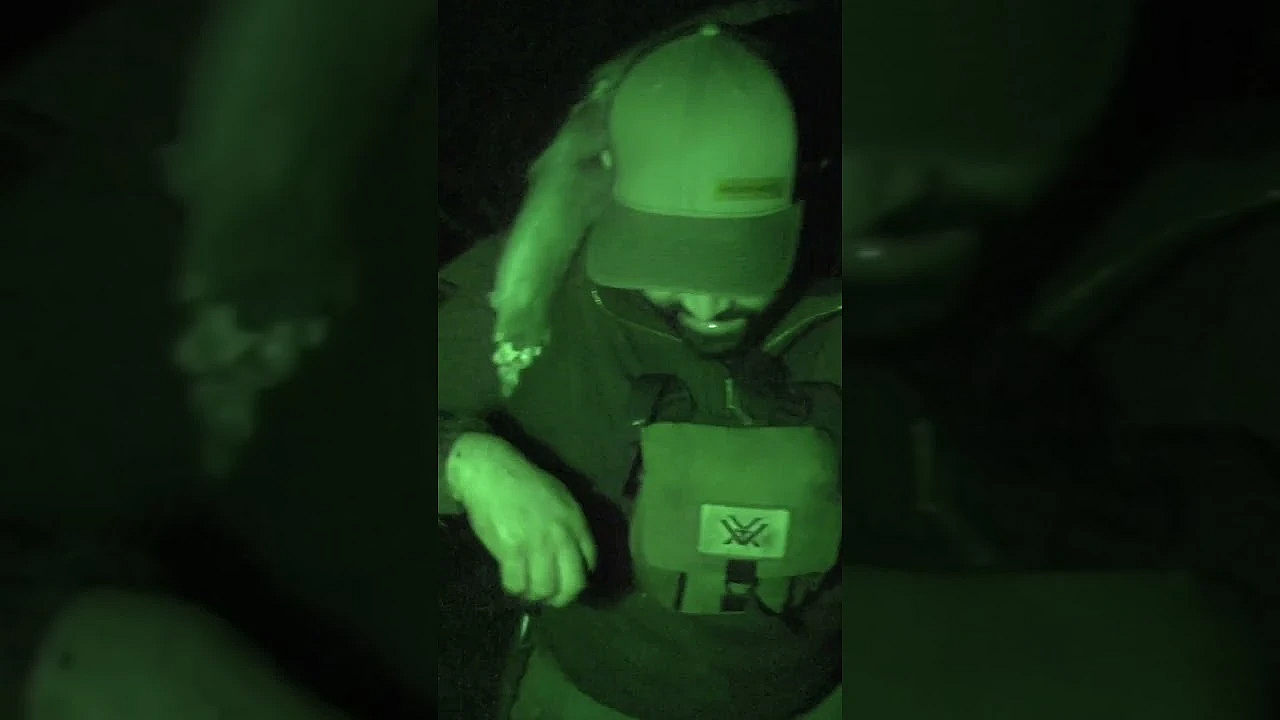 Cai Shows Us How To Complete A Clean #deer Extraction For A #venison Roast.