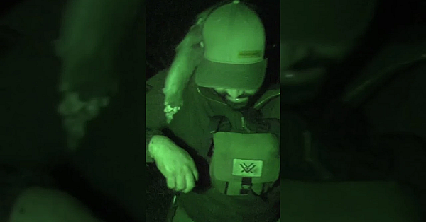 Cai Shows Us How To Complete A Clean #deer Extraction For A #venison Roast.