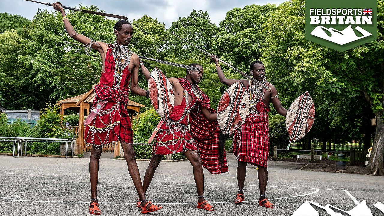 Basc Staff Swap Hunting Techniques With The Maasai
