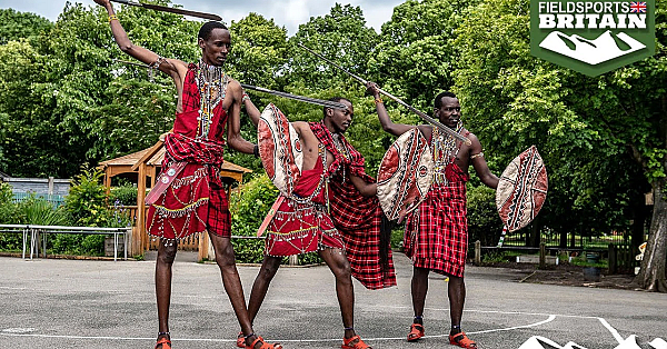 Basc Staff Swap Hunting Techniques With The Maasai