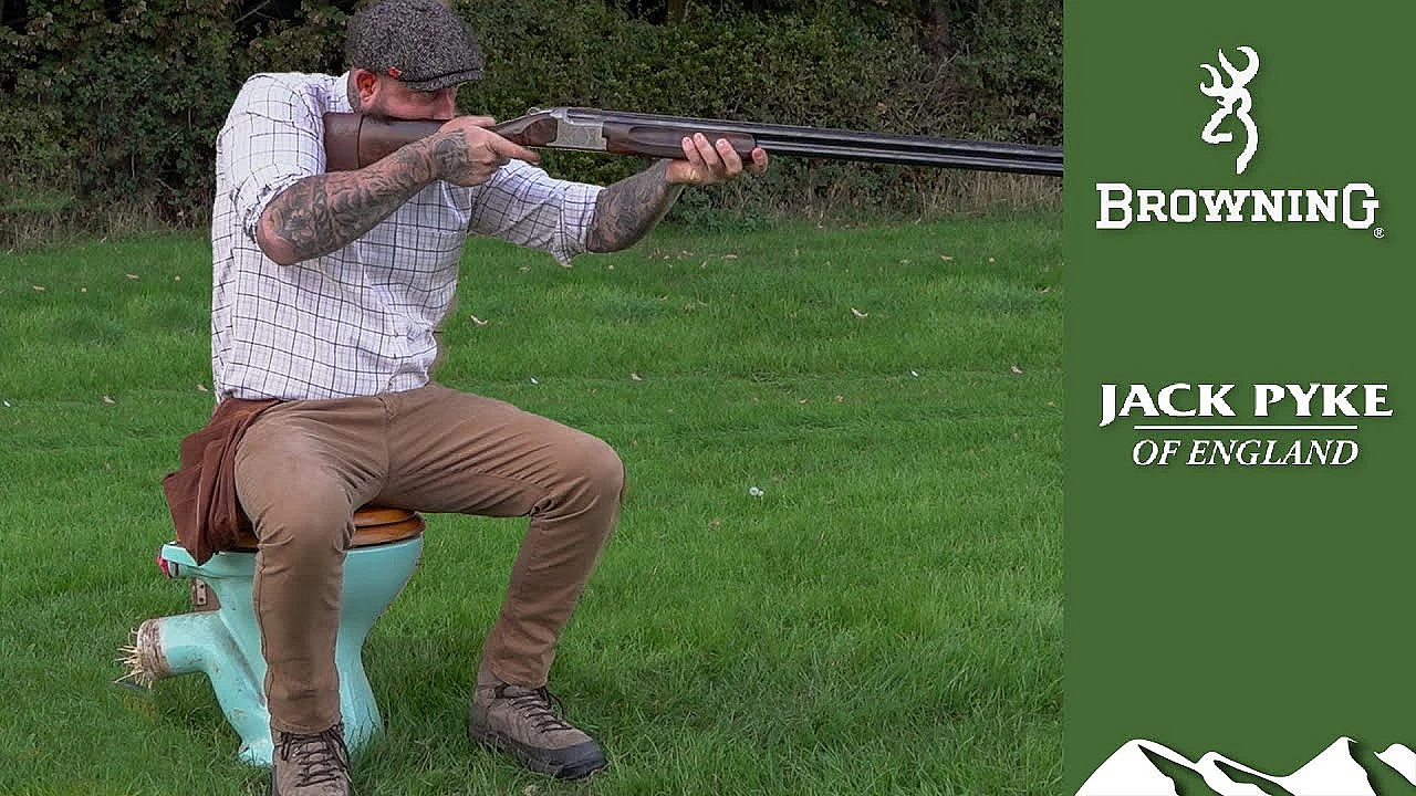 Dan Thor Shoots The Bog Rabbit