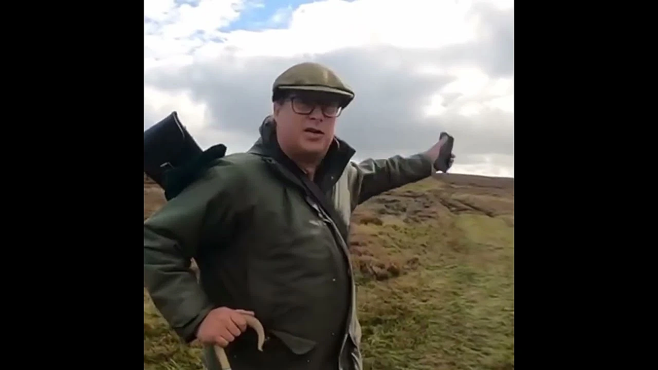 Courtesy wins on the moor