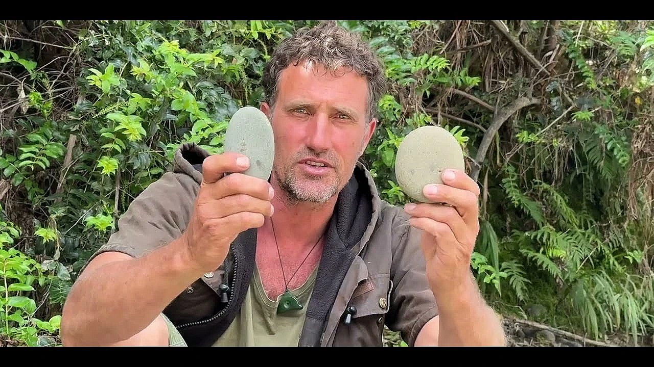 How To Poo In The Woods Part 1 - Basic Bush Poo 101 Bushcraft And Survival In The Great Outdoors