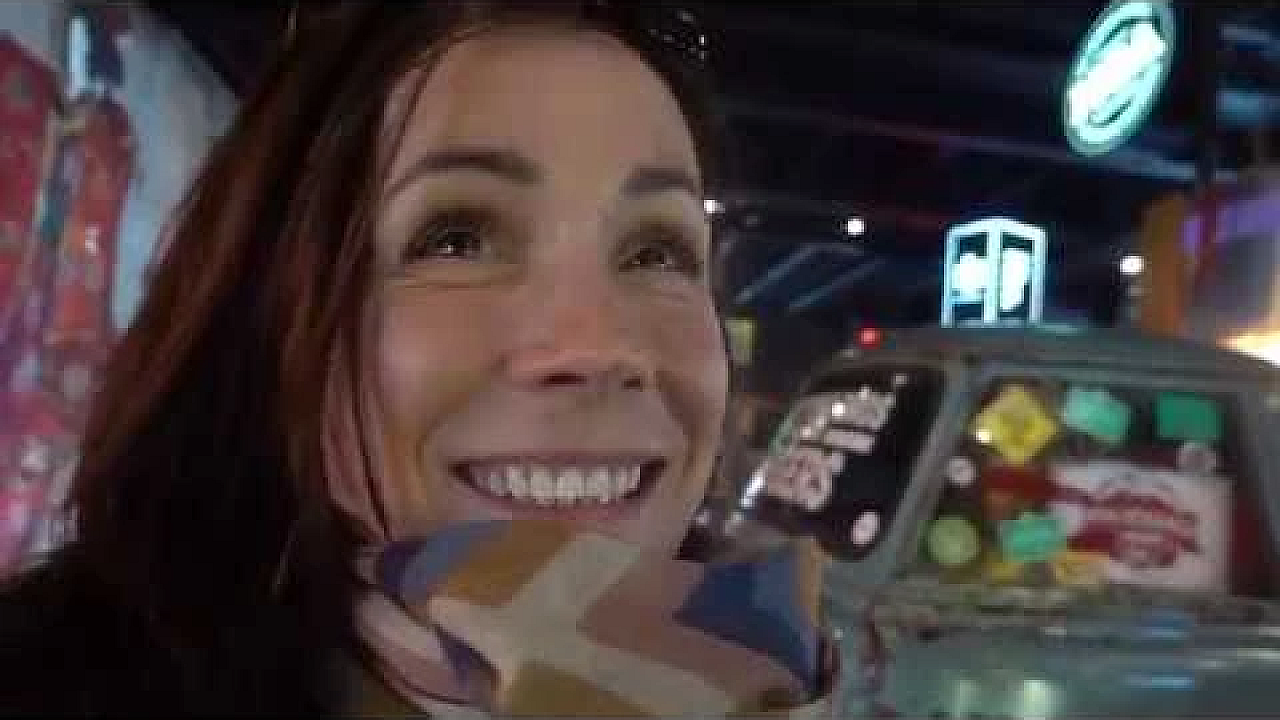 Josh James Adventure Vlog 123 - Hokitika - Christchurch Date Night - China