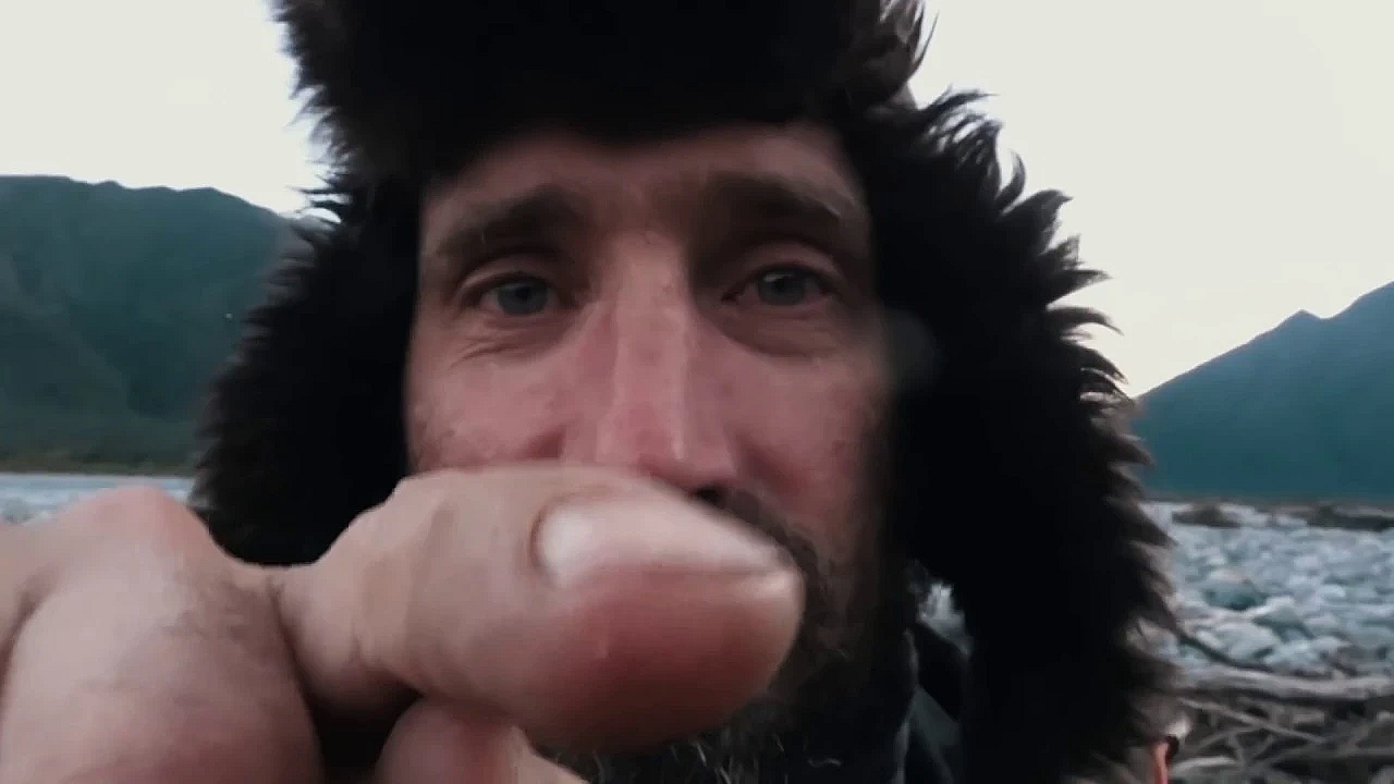 Josh James  - Vlog 81 - Flounder On The Wild Menu With The Kings Of The Wild West Coast