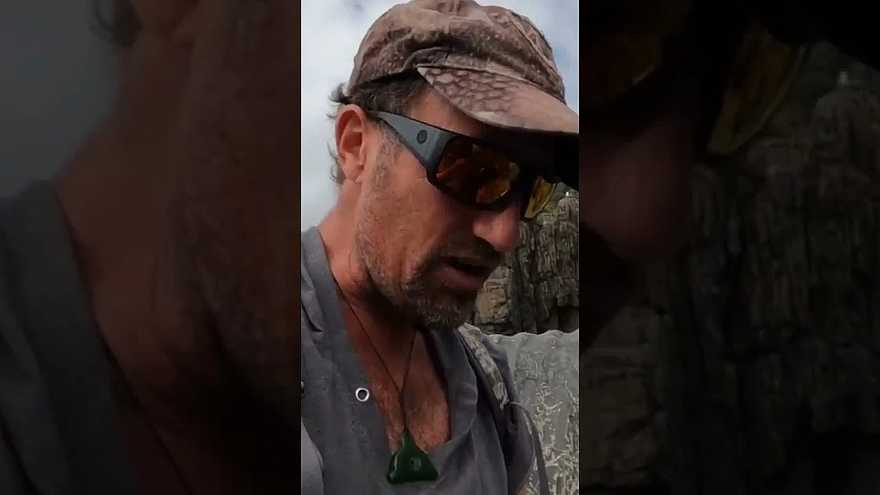 Limpet And Crab Catch And Cook #fatherson #shorts #joshjames #kiwibushman #sonnyjimjames