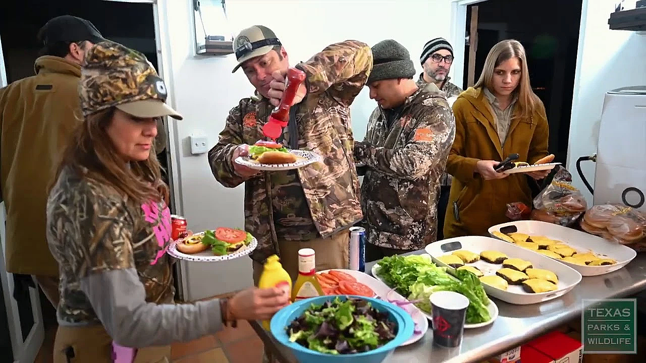 Learning To Hunt For Food, Field To Fork - Texas Parks &amp; Wildlife [official]