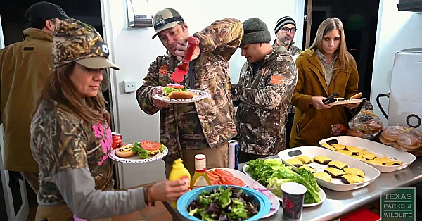 Learning To Hunt For Food, Field To Fork - Texas Parks &amp; Wildlife [official]