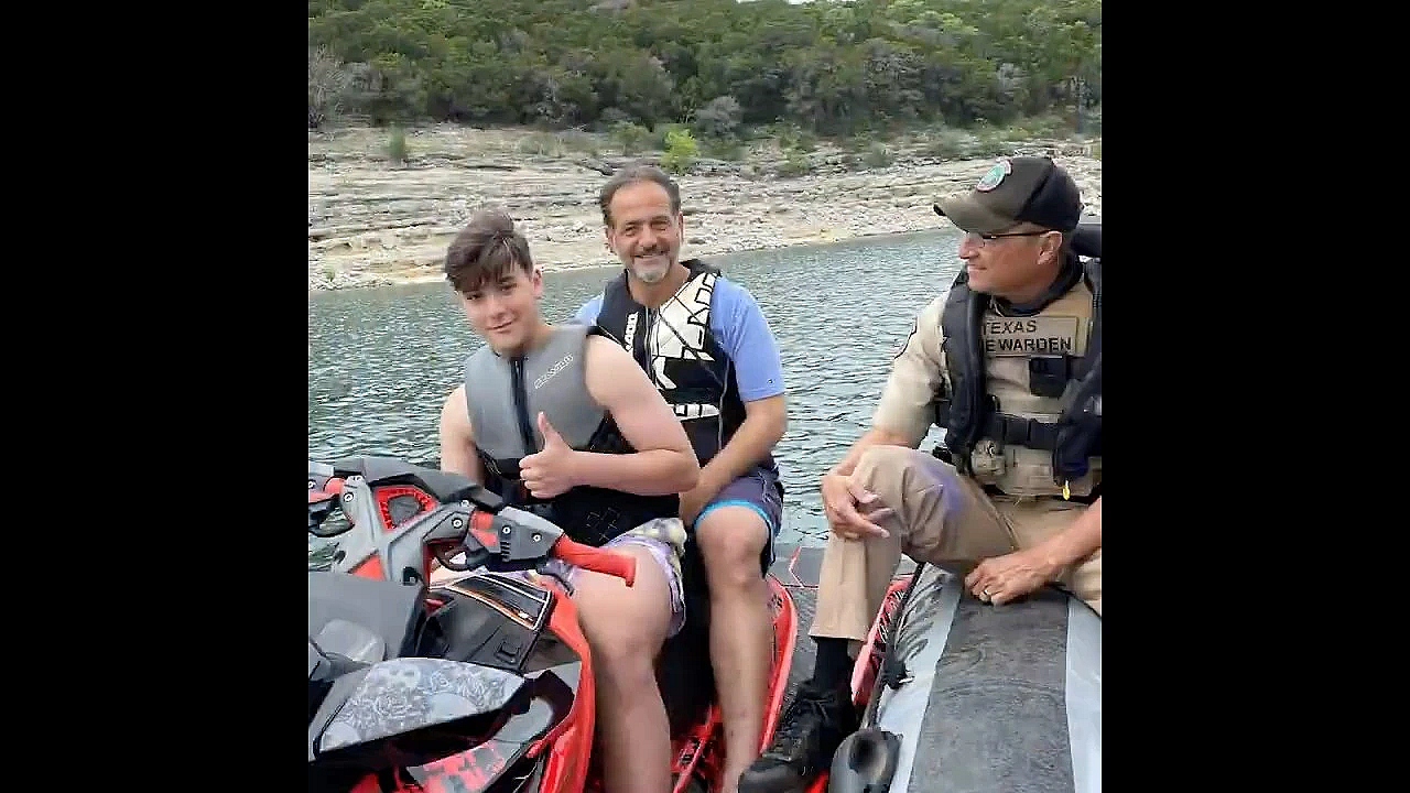 Playing Safe On The Fourth - Boating Safety