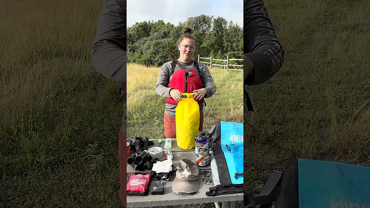 What’s In My Dry Bag? #kayaking