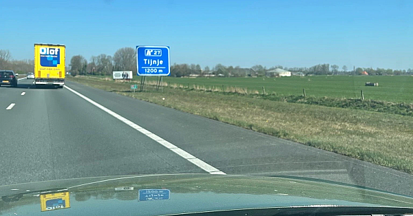 Jagen bij Tijnje, toeval